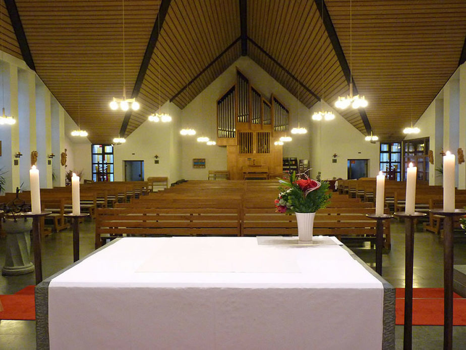 Katholische Pfarrkirche Zum Heiligen Kreuz Zierenberg (Foto: Karl-Franz Thiede)